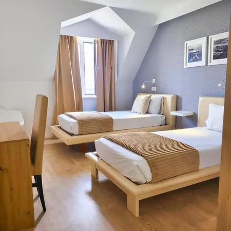 Oda ve Kahvaltı Nobu Peniche