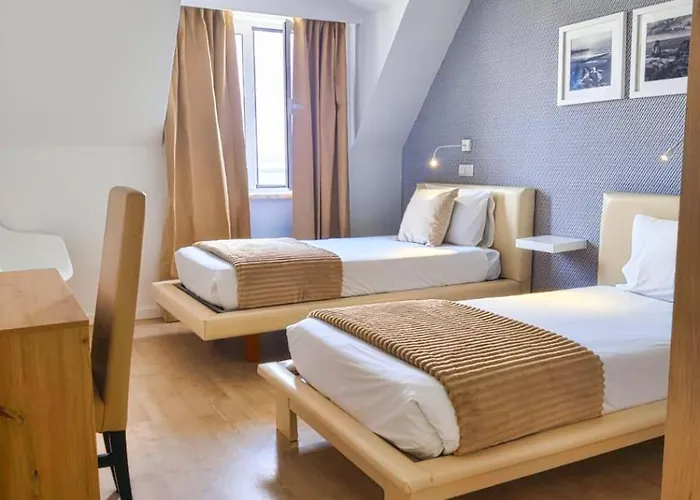 Oda ve Kahvaltı Nobu Peniche